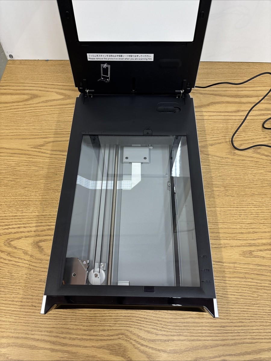Canon Canoscan 8800F Flatbed Scanner Photo/Film/Slide/Transparency