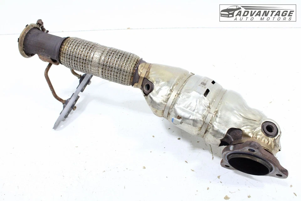 Tubo de filtro de escape de gasolina Ford Maverick 2022-24 2,0 L con escudo térmico OEM Foto 2 de 4