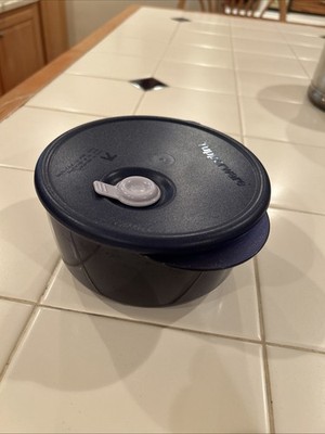 Tupperware Vent N Serve 3.5 Cup Microwave Dish Indigo Blue Lunch Dinner Work
