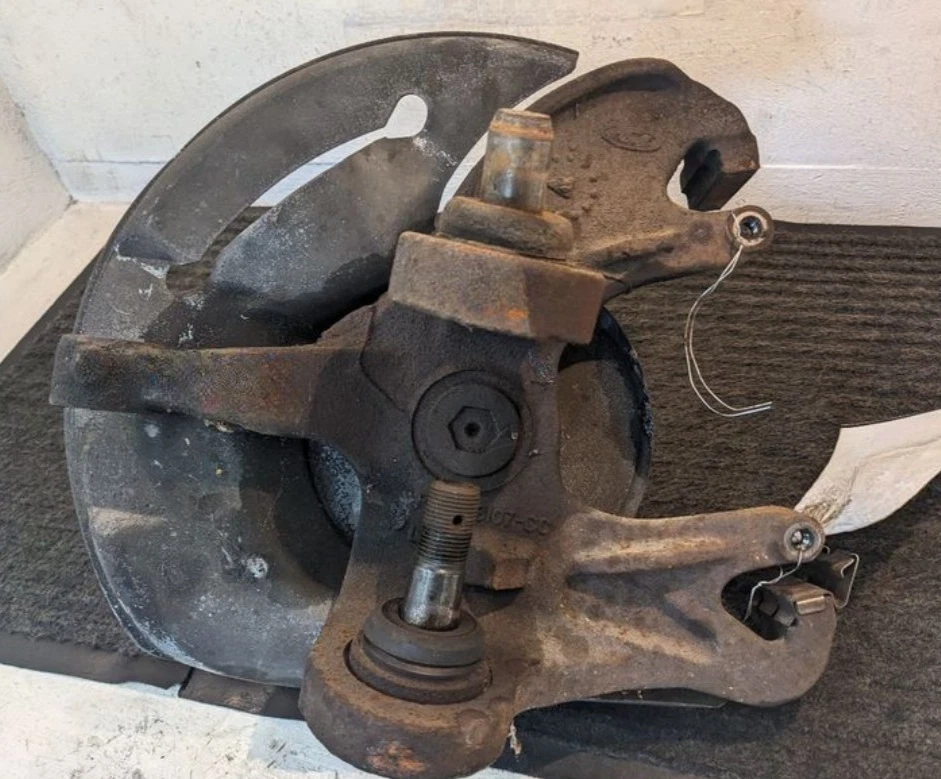 1994-1996 Ford F-150 Front Right Passenger Spindle Knuckle 4x2 Lightning Oem - Image 3 of 4