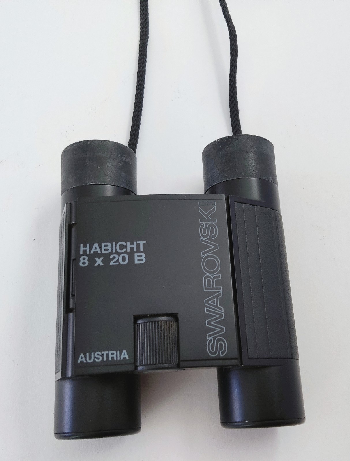 swarovski habicht 8x20b pocket binoculars with Targus belt loop case