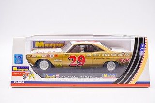 Monogram 1:32 Autos 67 Ford Fairlane #29 Dick Hutcherson Revell | I 835