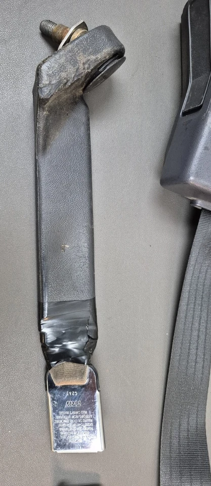 1982-93? S10 Blazer GMC S15 Jimmy OE Passenger Seat Belt Retractor And Buckle - Image 3 of 4
