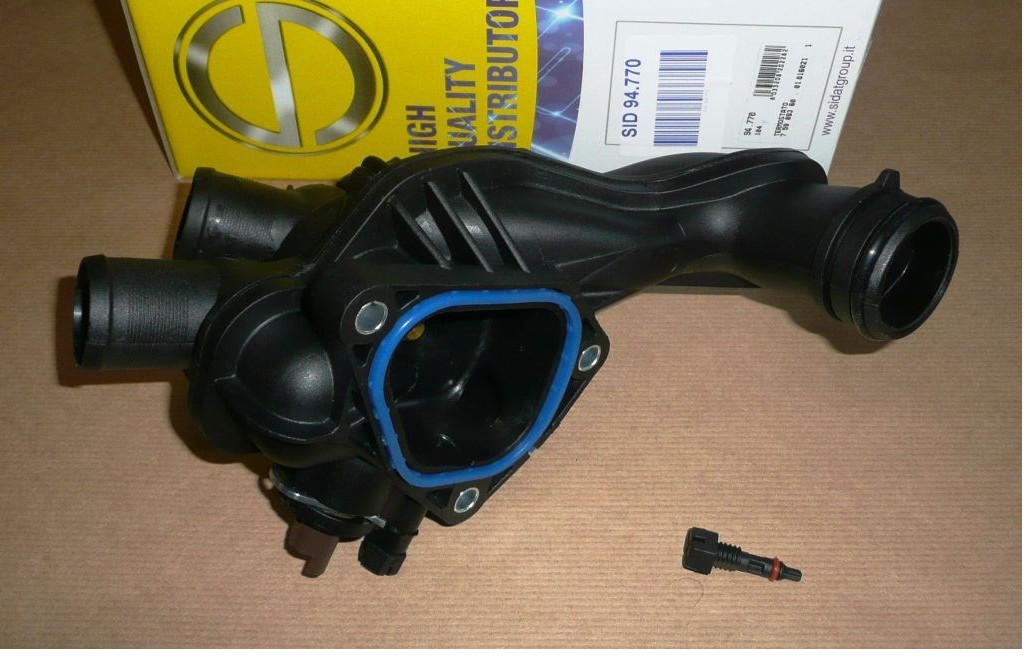 Boîtier de thermostat Citroën C4 Peugeot 308 1.6 pièce refroidissement moteur SID 94.770