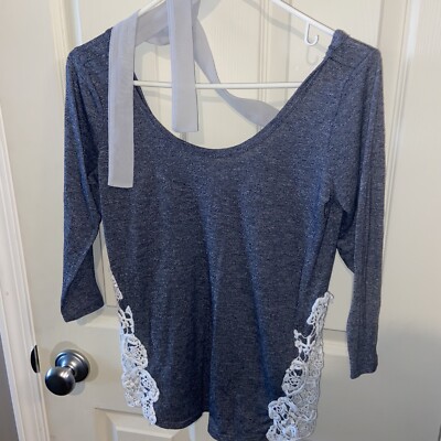 Moa Moa womens top medium blue lace ribbon accents