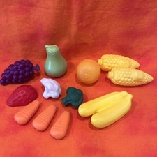 Little Tikes Play Food Fruits Vegetables 13 Piece Lot Pretend Plastic Kitchen