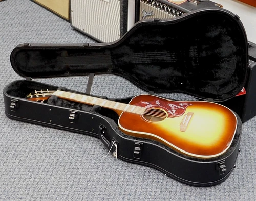 2025 Gibson Hummingbird Studio Walnut Acoustic-Electric Guitar w/Case! VERY NICE