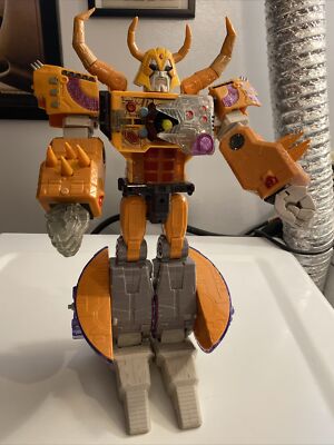 UNICRON Transformers Armada Classics Universe Action Figure