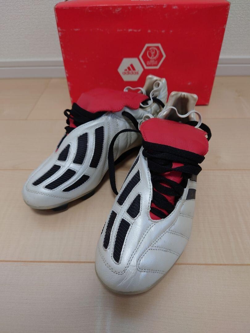 Adidas Men 7.5US Predator Mania Soccer Spikes Unused and stored