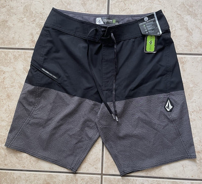 Volcom Stone Men's Swim Trunks Black 29W Athletic Summer Beach Water Surf Trunks