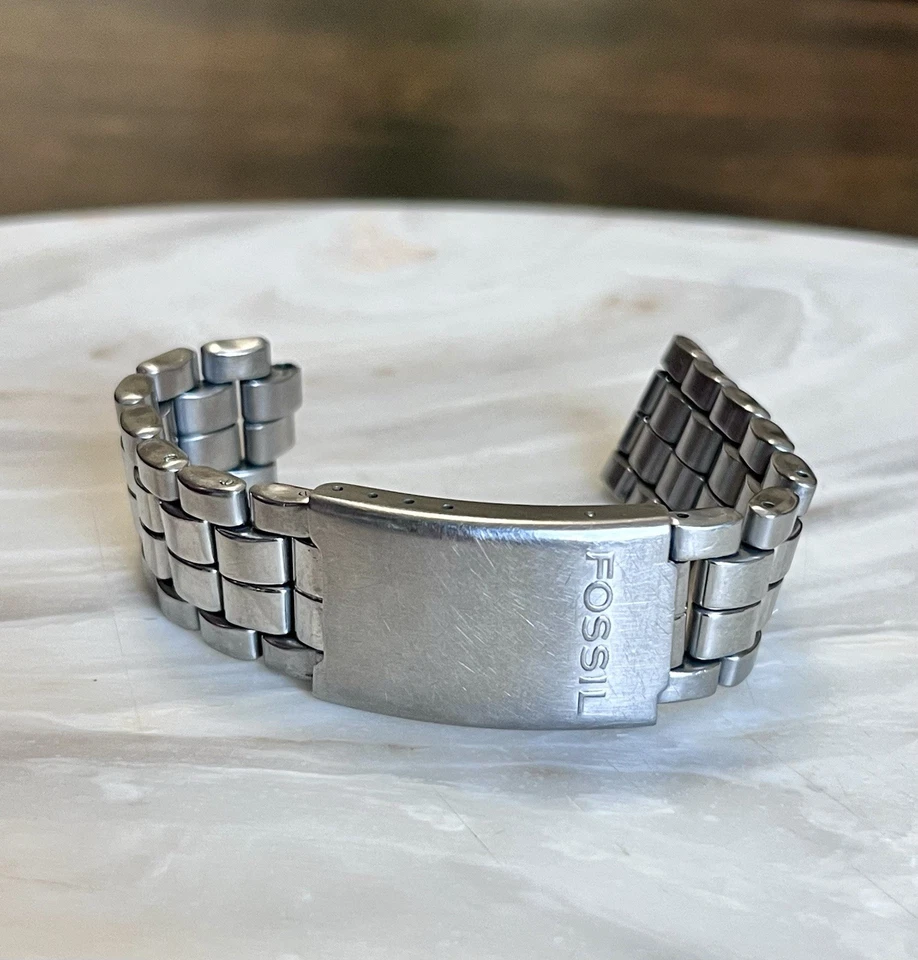 Correa de reloj de acero inoxidable fósil más cuatro eslabones adicionales cierre de pulsera de 6 pulgadas 19 mm Foto 2 de 4