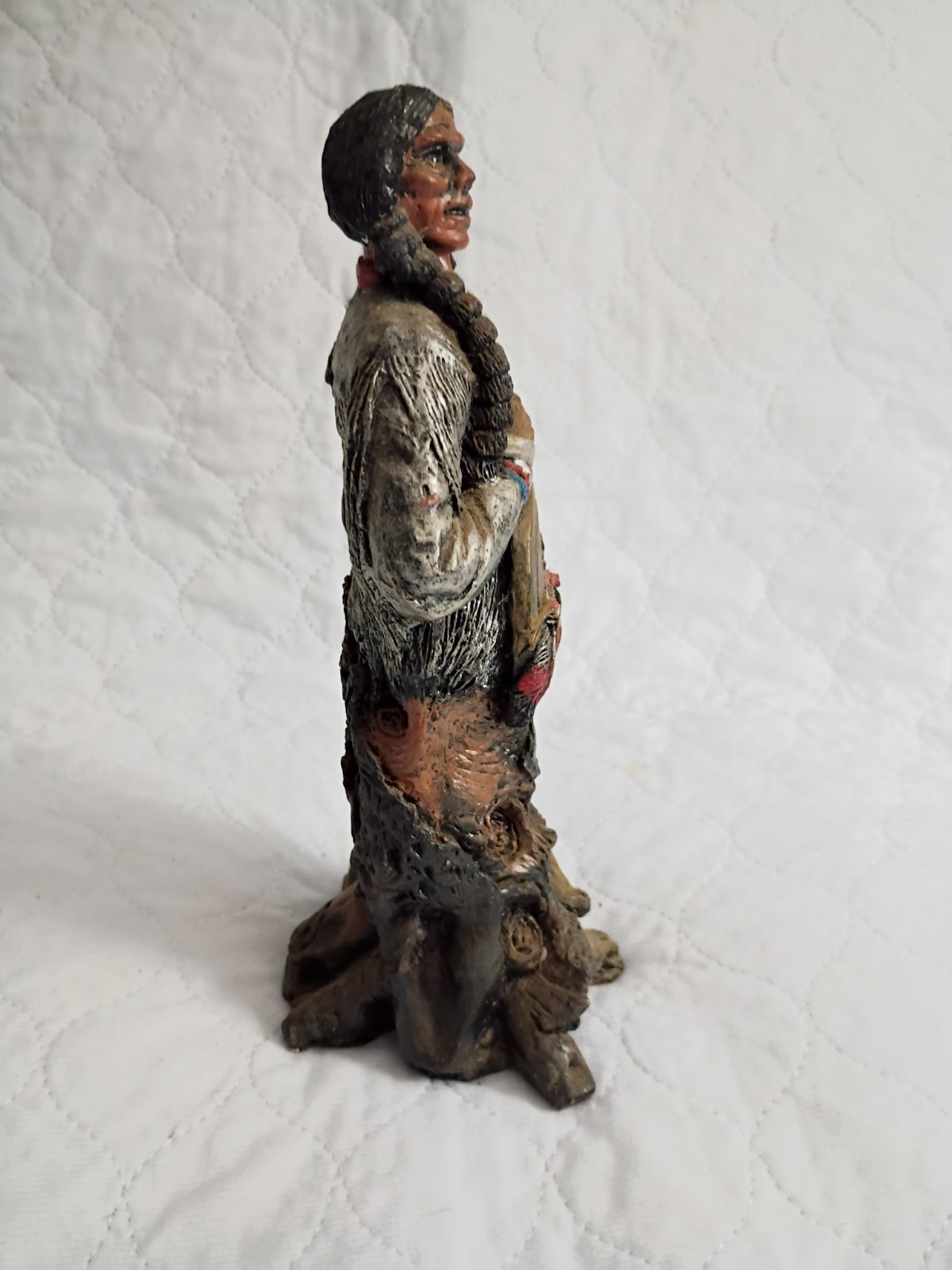 Young's Inc. Native/Indigenous American 9 Inch Statue Vintage