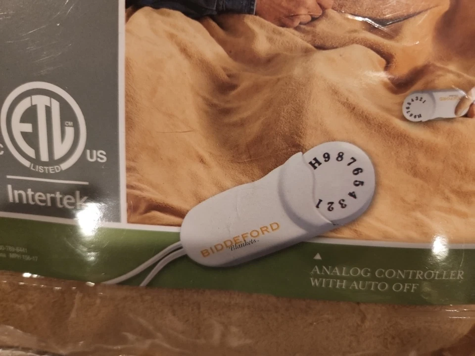 Biddeford Heated Plush Throw, Brand New, 50 x 62 - TAN/Beige - Image 3 of 4