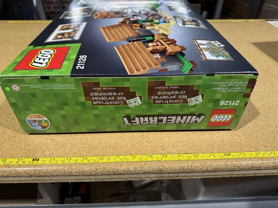 LEGO Minecraft: The Village (21128) NEW IN BOX, SEALED - Image 3 of 4