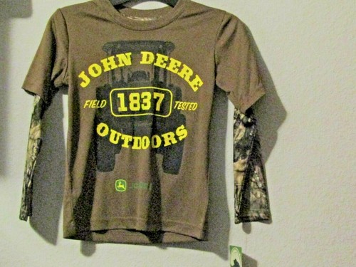 John Deere boy's long sleeve shirt w/camo sleeves 'John Deere Outdoors 1837' - Picture 2 of 4