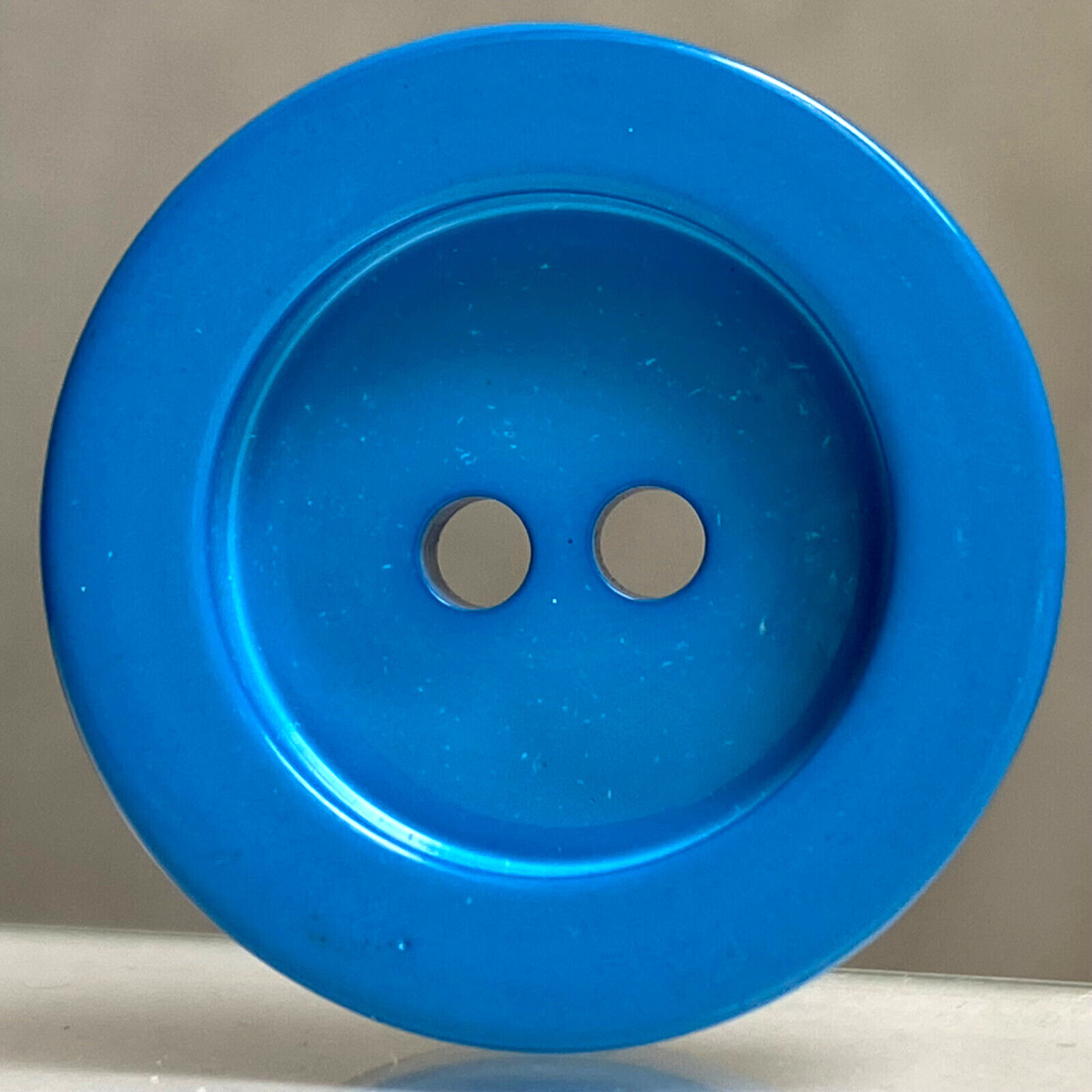 Lot De 8 Boutons Vintage En Plastique Bleu - Diamètre 21,5 Mm - France - Occasion