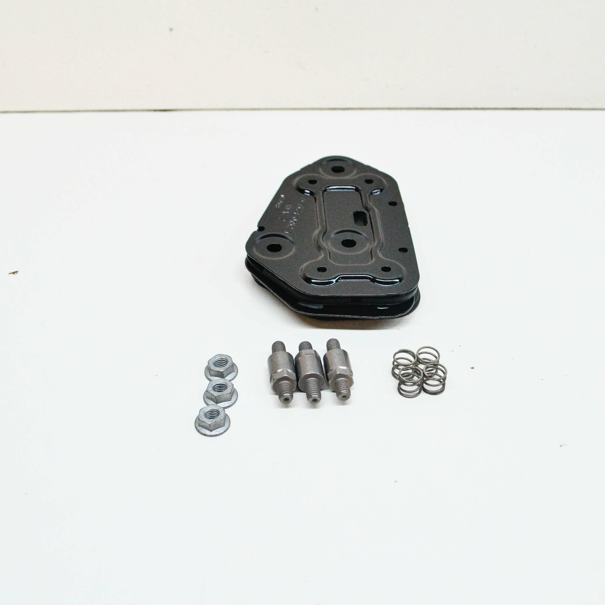 MB GLE W167 Air Suspension Compressor Insulator Kit A0993230300 