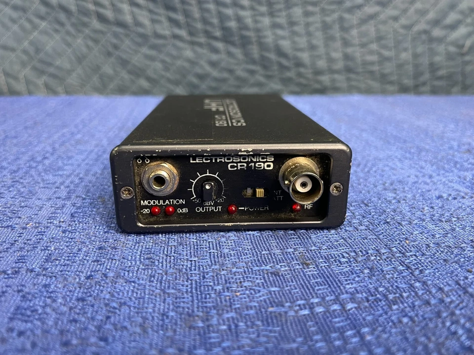 Lectrosonics CR190 UHF Compact Wireless Receiver 484.000 MHz - Image 4 of 4