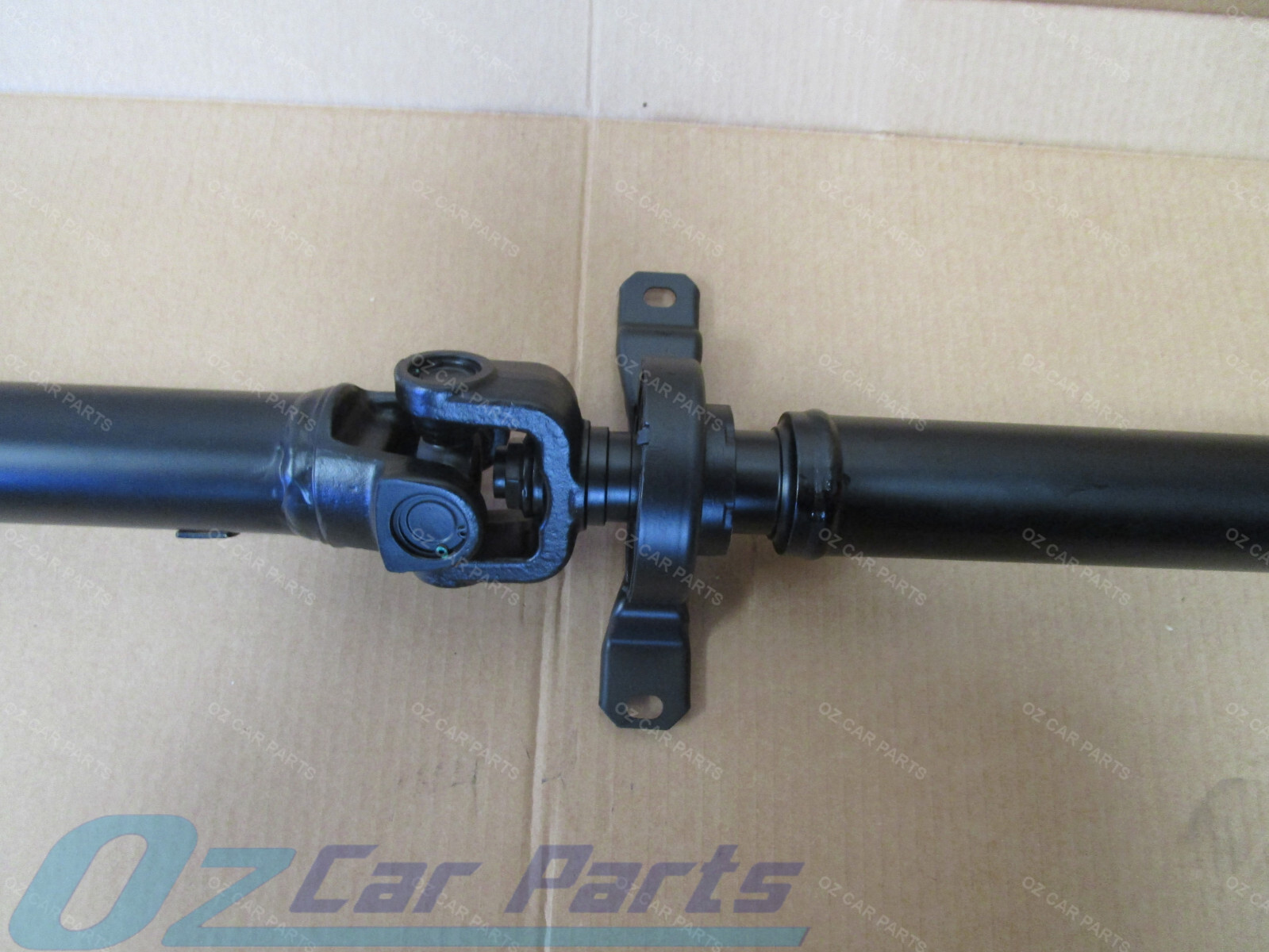 NEW TAIL SHAFT FOR VU HOLDEN UTE V6 COMMODORE VU V6 TailShaft+Rubber