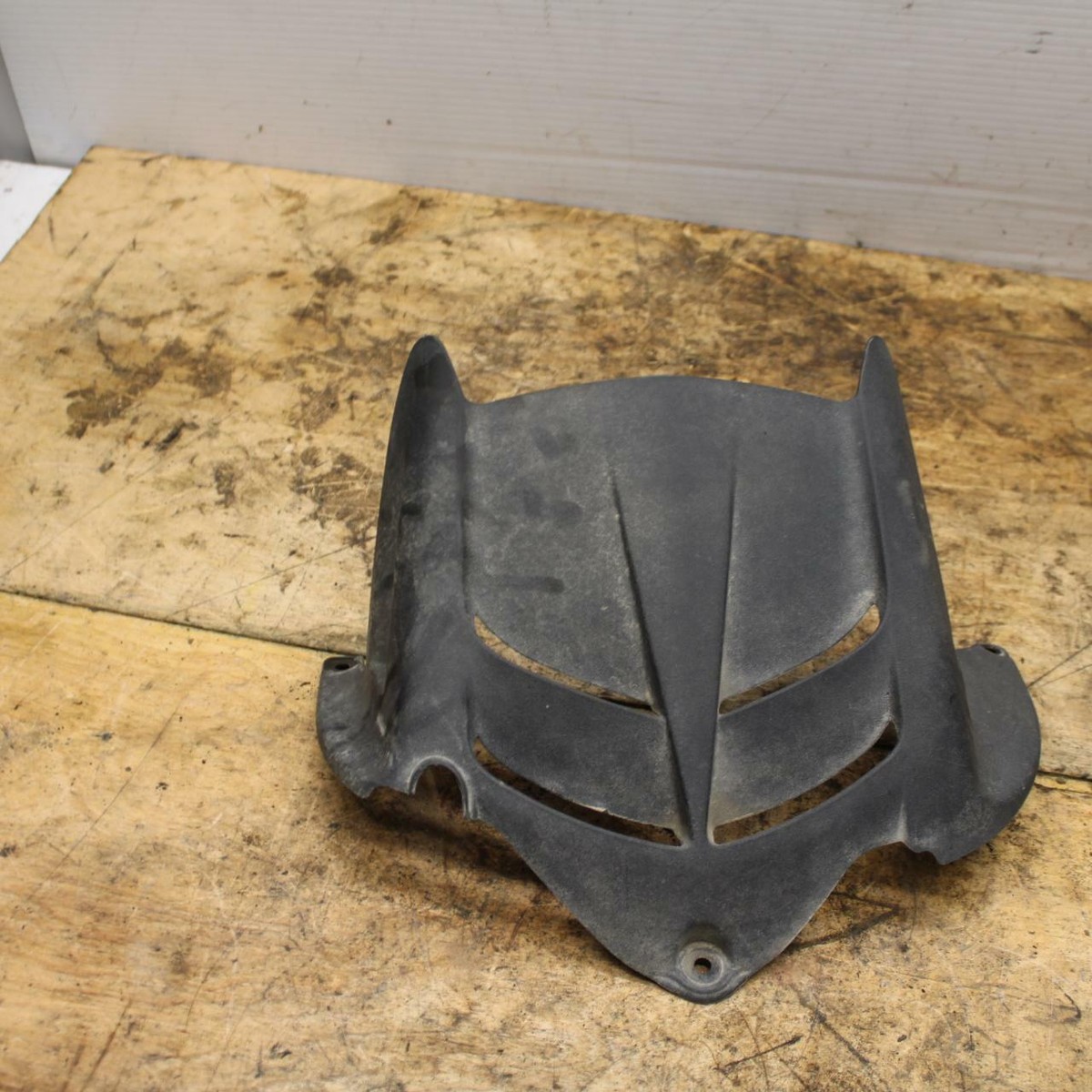 13-18 KAWASAKI NINJA ZX6R REAR BACK WHEEL TIRE HUGGER FENDER BB342