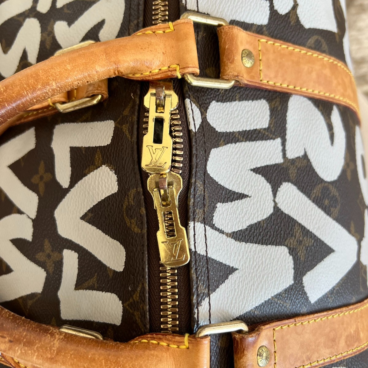 LOUIS VUITTON M92197 Monogram Graffiti Keepall50 Duffle Bag Travel