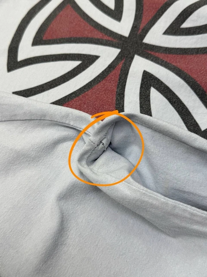 Monopatín vintage Independent Iron Cross manga larga Foto 3 de 4