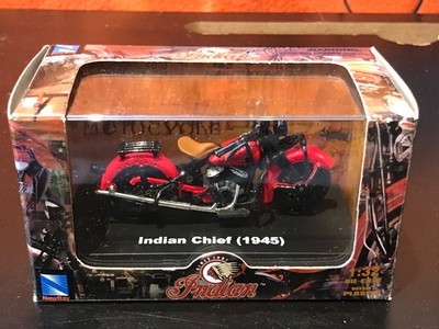 New Ray 1 :32 Motorradmodell  INDIAN CHIEF 1945