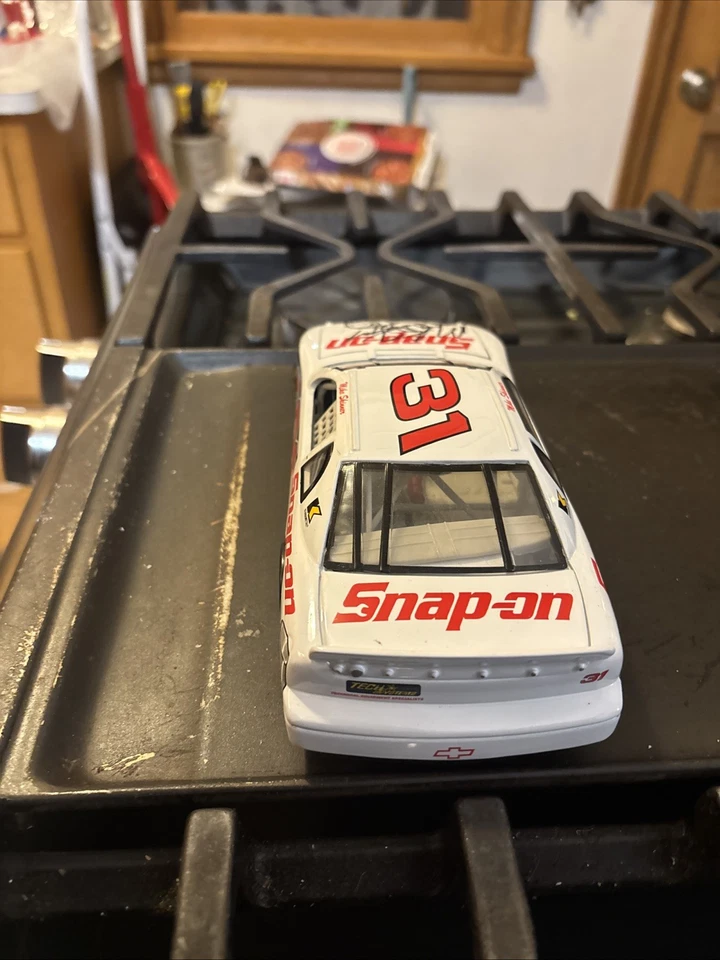 De colección NASCAR #31 Firmado Mike Skinner 1996 Snap-On Monte Carlo Foto 4 de 4