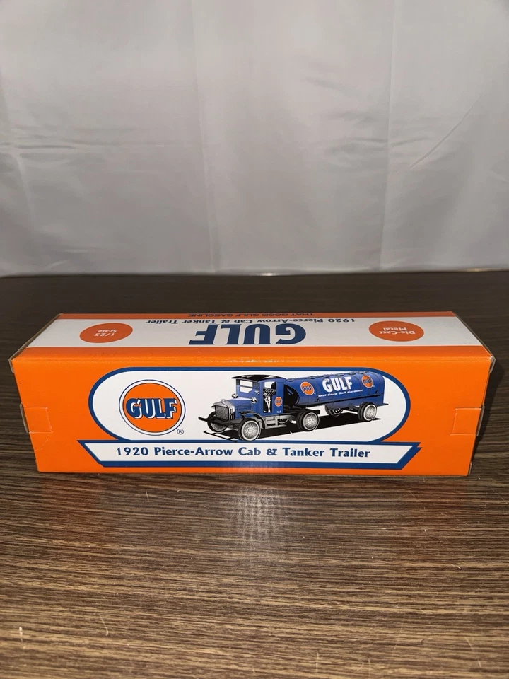 *NEW* GULF 1920 PIERCE-ARROW CAB & TANKER TRAILER ERTL1:25 DIECAST MINT - Image 4 of 4