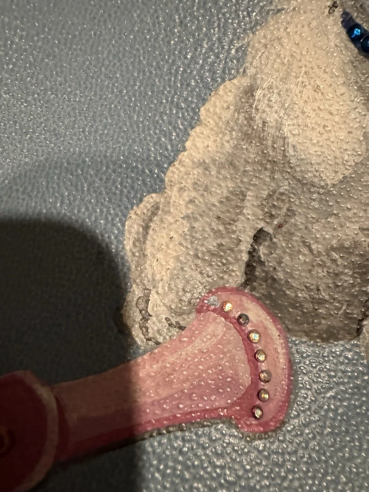 Bolso de mano vintage azul con caniche pintado a mano y estrás con teléfono antiguo Foto 4 de 4