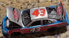 8 " Richard Petty 43 The Victory Lap 7X Champion 2003 1/24 Nascar Diecast Car