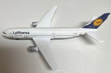 Schabak 1:600 Diecast Airbus Commercial Airliner Model Lufthansa White Blue