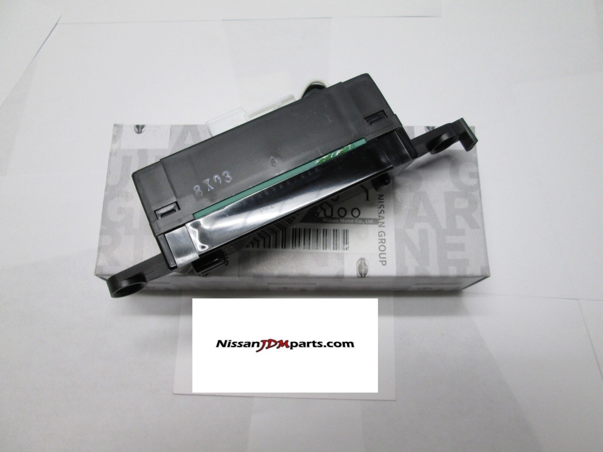 Genuine Nissan OEM Skyline GTR R32 BNR32 Dash Clock Assy Digital