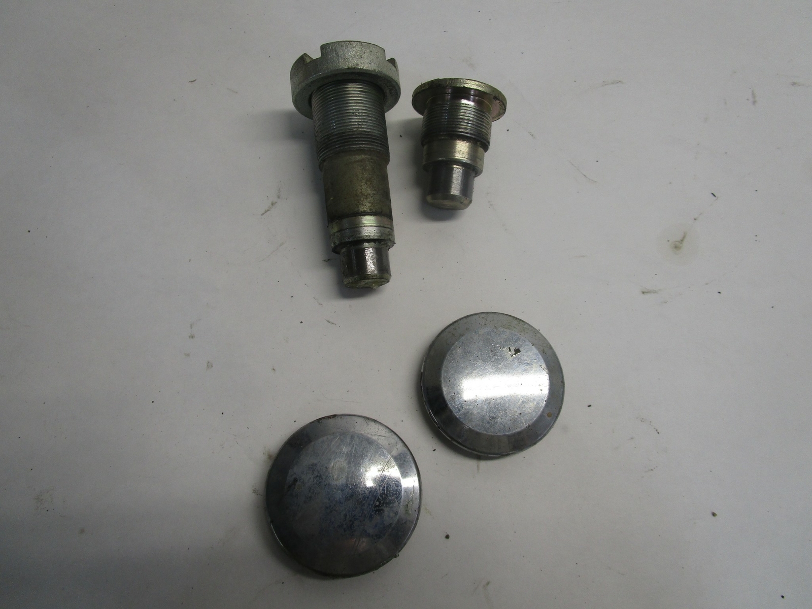 83+Honda+Cb550+CB+550+SC+Nighthawk+OEM+Swingarm+Swing+Arm+Bolt+Screws