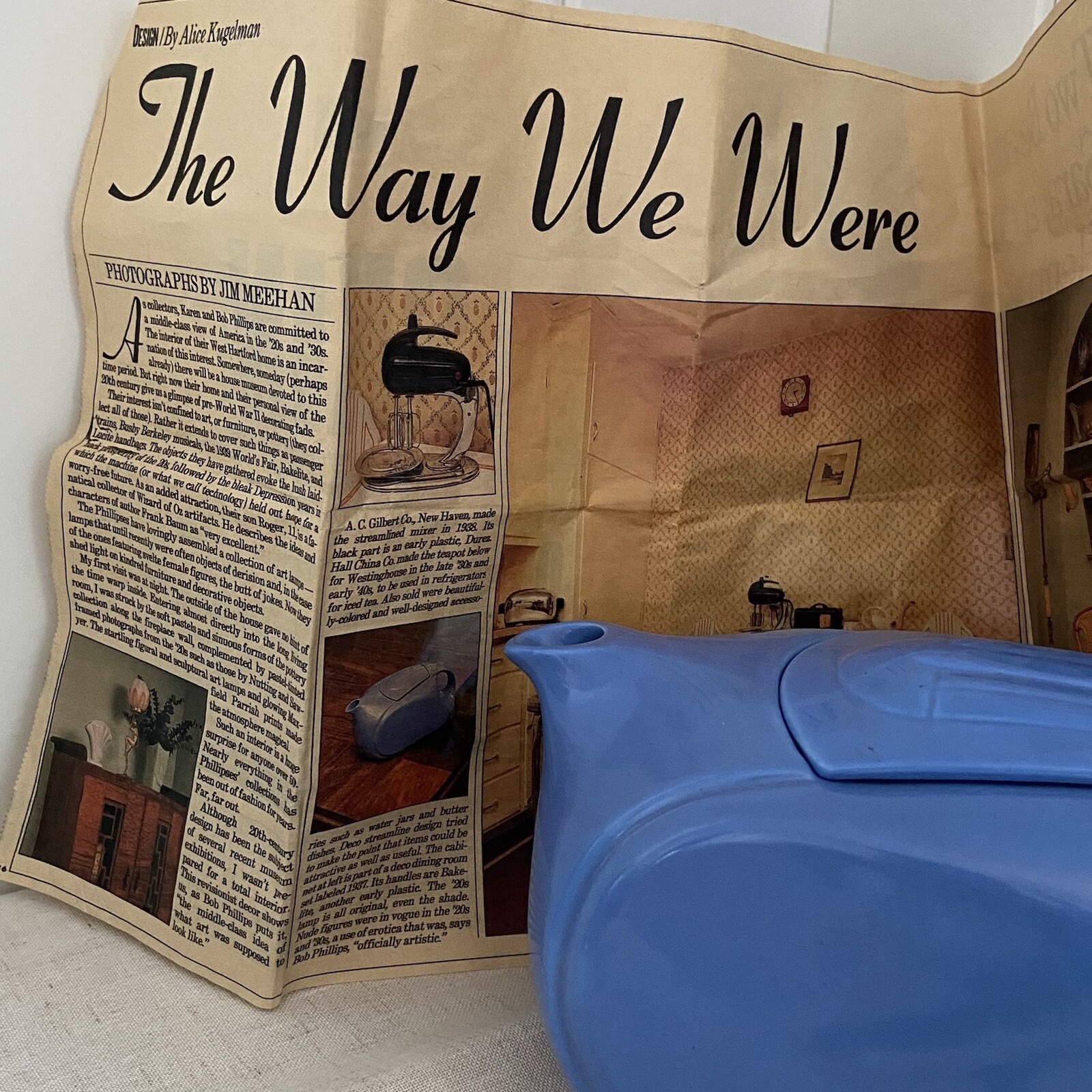 vintage Hall China Co USA Pitcher Westinghouse Streamline water jug blue 40s MCM