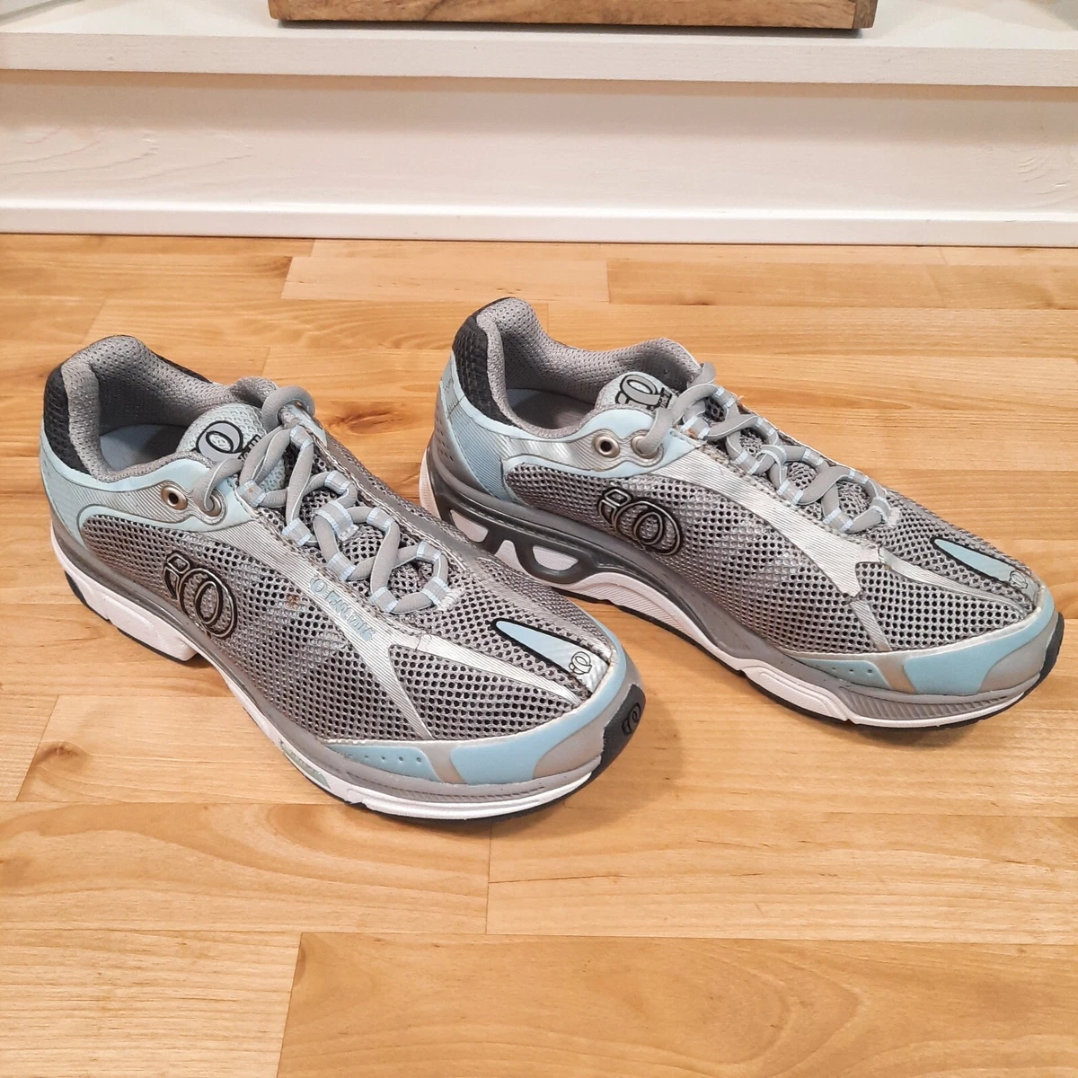 Izumi sneakers outlet
