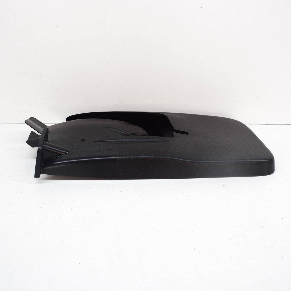 MERCEDES-BENZ SPRINTER W907 Rear Right Mudguard Flap