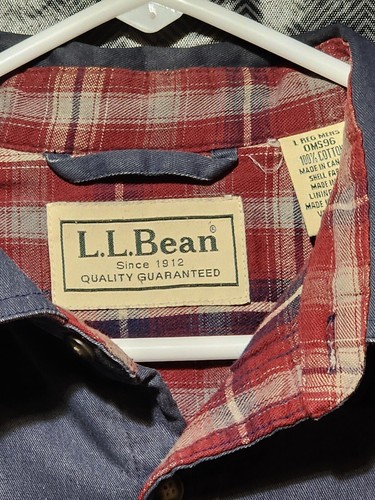 LL Bean Mens Large Shirt Denim Blue Red Plaid OMS96 Distressed VINTAGE - Picture 2 of 7