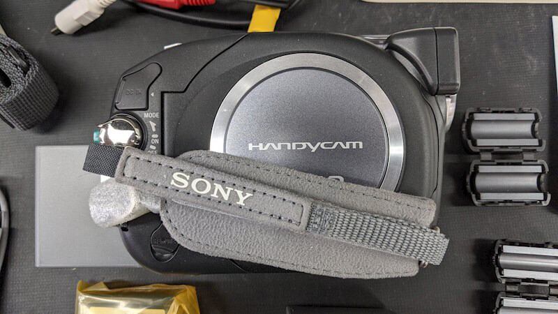 Sony Handycam DCR DVD403 Digital Camcorder Excellent Condition