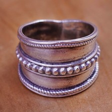 Size 8, vintage Sterling silver handmade ring, 925 band with rope cable around