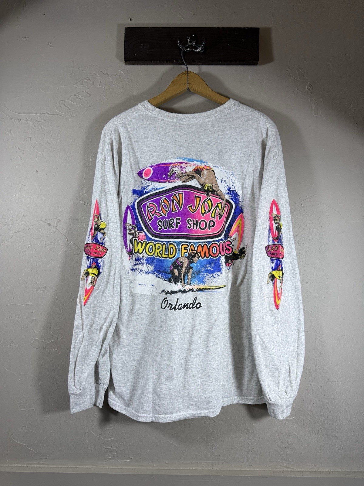 Ron Jon Surf Shop Orlando Florida Surfboard Graphic Long Sleeve Mens XL