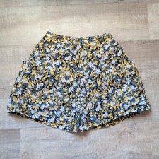 Uniqlo Floral Pattern Shorts Water Proof W omens Size S Strech W/ Pockets