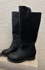 Kids Black Winter Boots Size 6M Zip Up