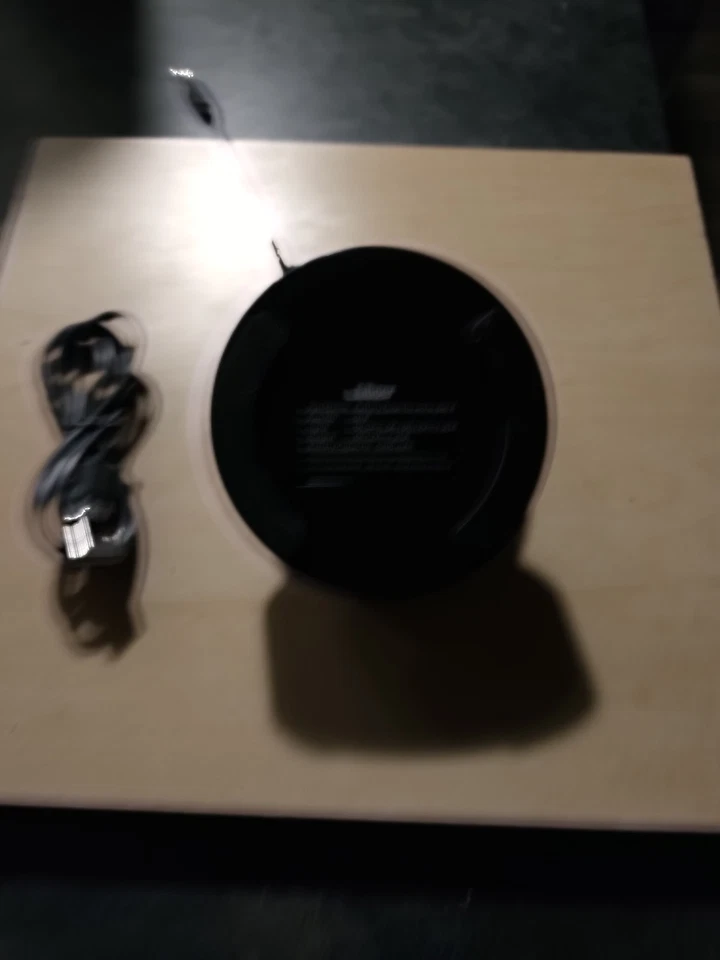 Puerto de carga ecológico Foto 3 de 3