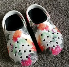 Crocs Classic Clogs Unisex US M4/W6 Fuzz Fur Lined Tie Dye White Multicolor