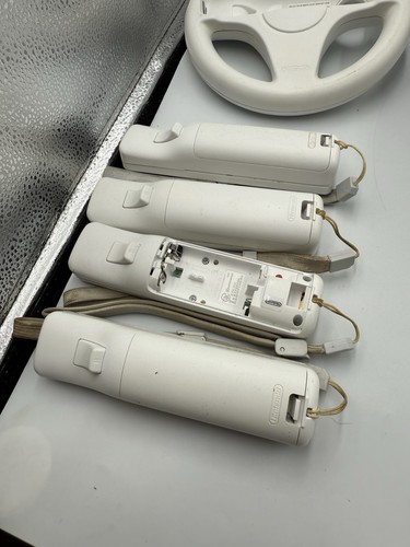 ENORME KIT Consola Nintendo Wii RVL-001 con Mario Kart OEM Controladores Ruedas - Imagen 12 de 13