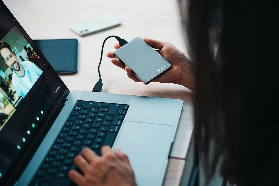 STORE'N'GO ALU Slim 2.5 6,35CM 1TB USB 3.2, 53662 - Bild 4 von 4