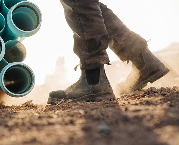 blundstone 990 black