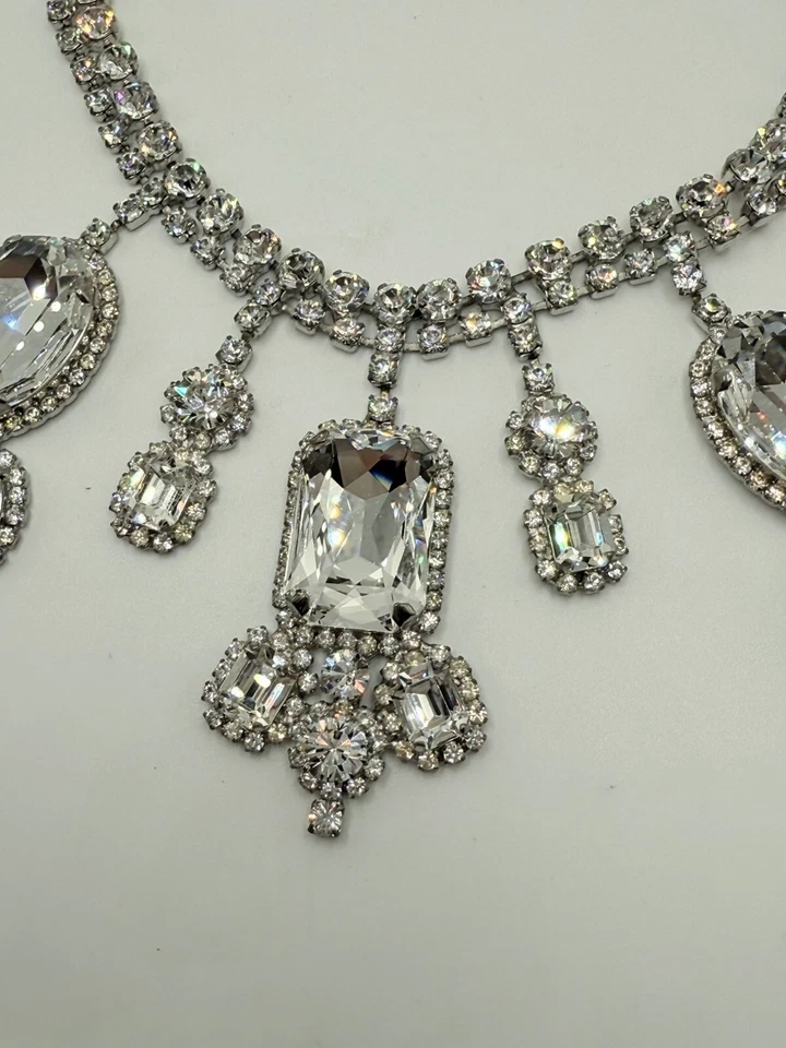 Collar de cristal de Swarovski hecho a mano masivo Georgianni Designer Creations Foto 3 de 4