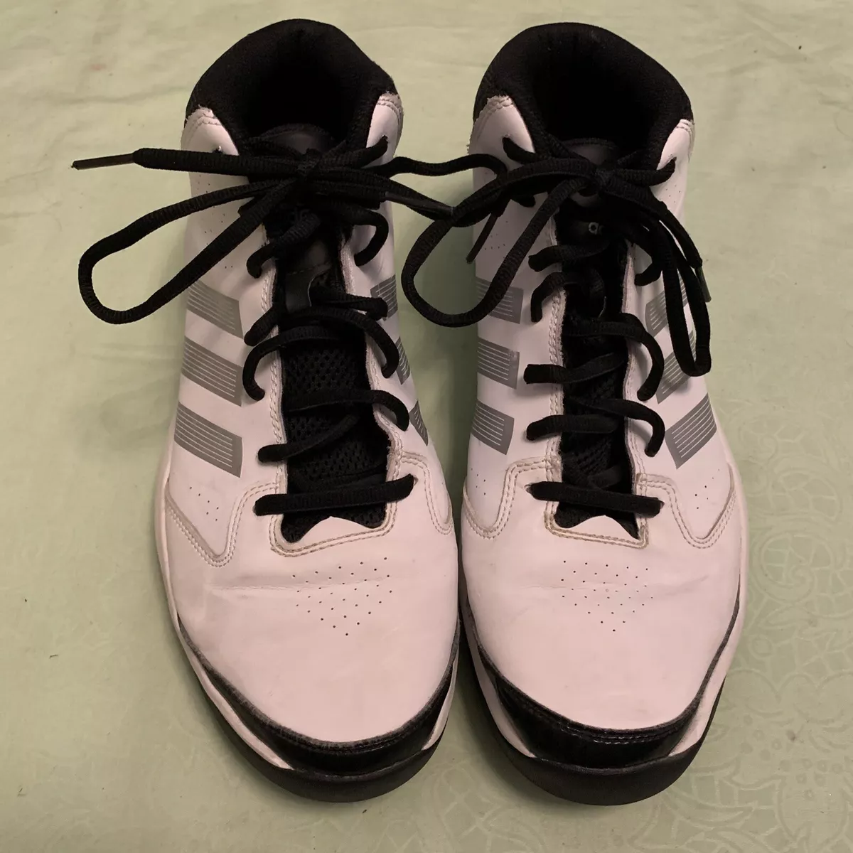 Adidas Isolation Basketball White Black CLI 037001 Men s Size 14 G65868 Sneakers